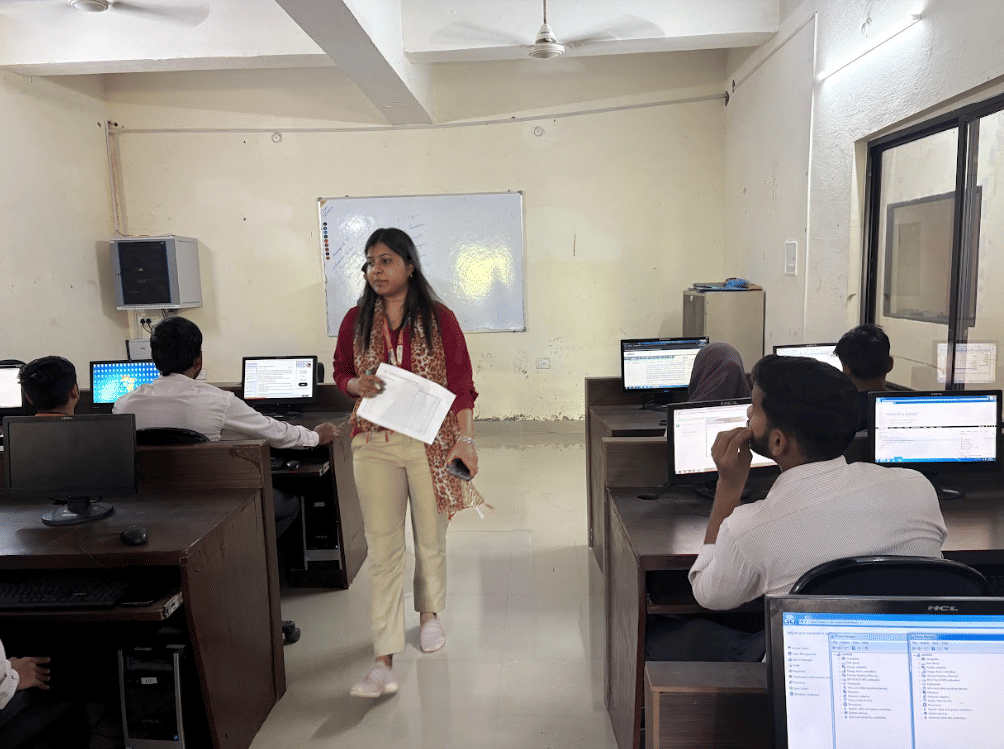 Vidhyapeeth Institute of Science and Technology Bhopal Labs photo 2